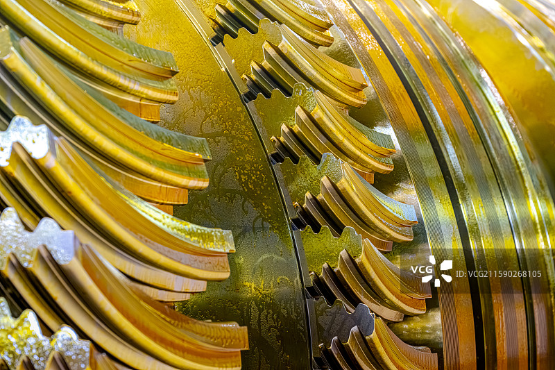 国产燃气轮机 汽轮机沟槽 发电站热电转换电气装备 流体力学工业皇冠 上海临港新质生产力保障能源安全图片素材