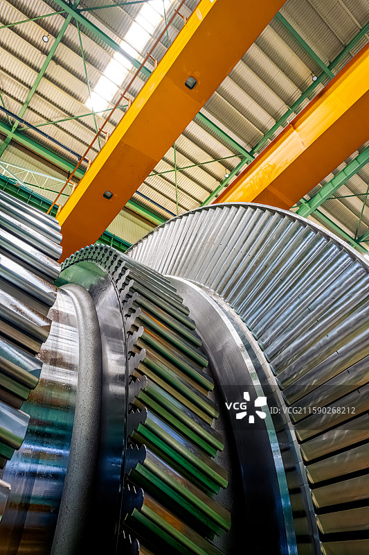 国产燃气轮机 汽轮机叶片 发电站热电转换电气装备 流体力学工业皇冠 上海临港新质生产力保障能源安全图片素材