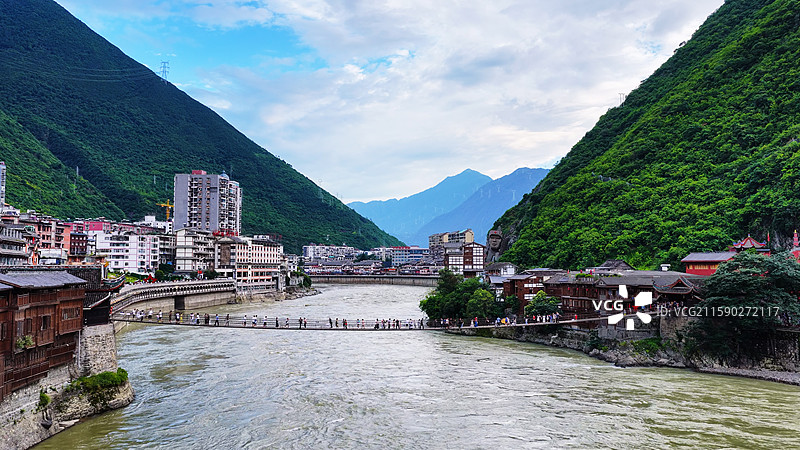 川西泸定县川藏铁路泸定大渡河特大桥泸定桥图片素材