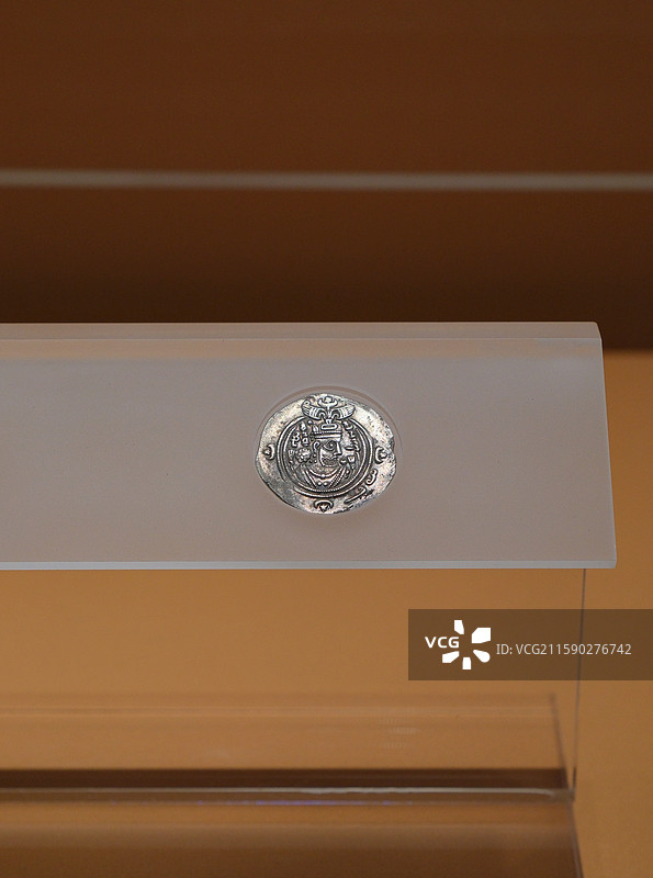 萨珊银币，公元590年—628年，宁夏固原市彭阳县博物馆藏，华彩六盘：宁夏固原文物精品展图片素材