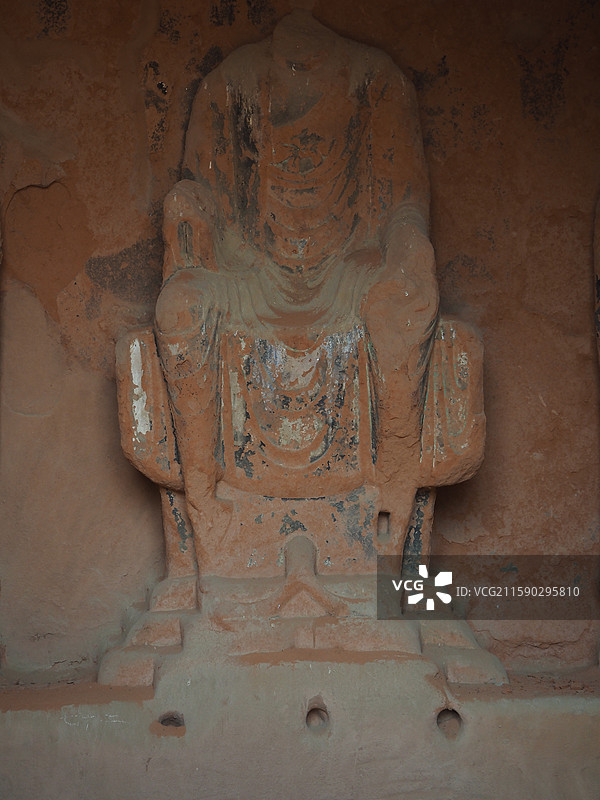 宁夏固原原州区须弥山石窟之相国寺的文化遗产佛像图片素材