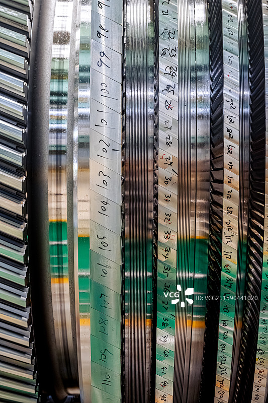 国产燃气轮机 汽轮机叶片 发电站热电转换电气装备 流体力学工业皇冠 上海临港新质生产力保障能源安全图片素材