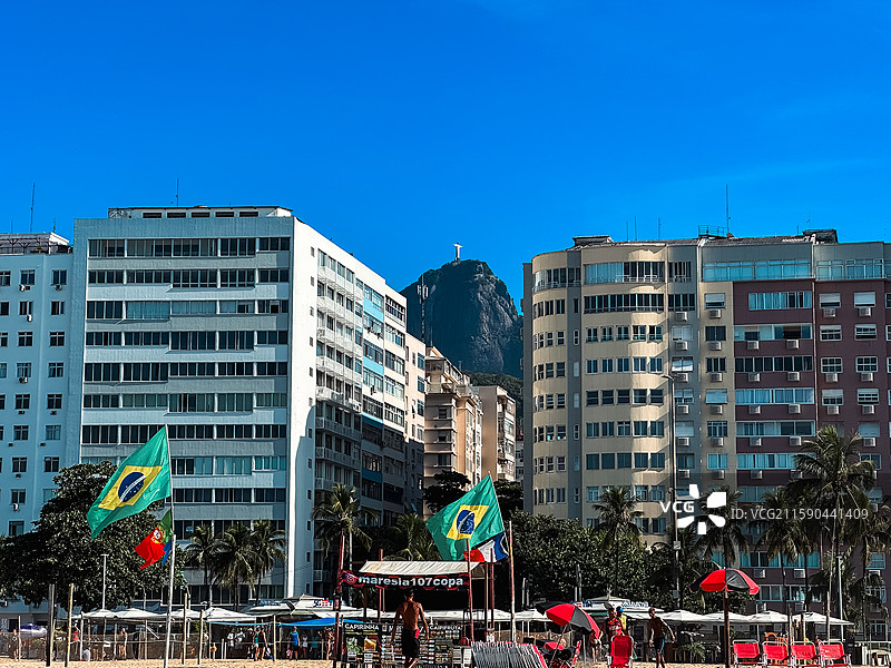 巴西里约热内卢科巴卡巴纳海滩 海湾海景海岸线 城市鸟瞰 圣基督像 糖面包山 航拍图片素材