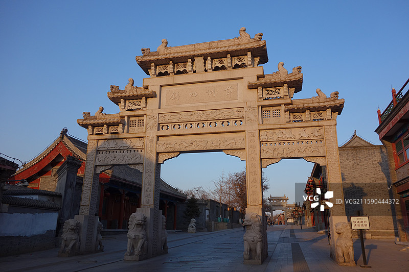 河北省秦皇岛市山海关古城：西大街节制四镇牌坊图片素材