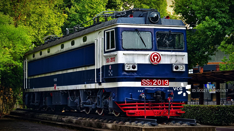 “韶山3”型电力机车（株州电力机车厂制造，现陈列于中南大学铁道校区内）图片素材