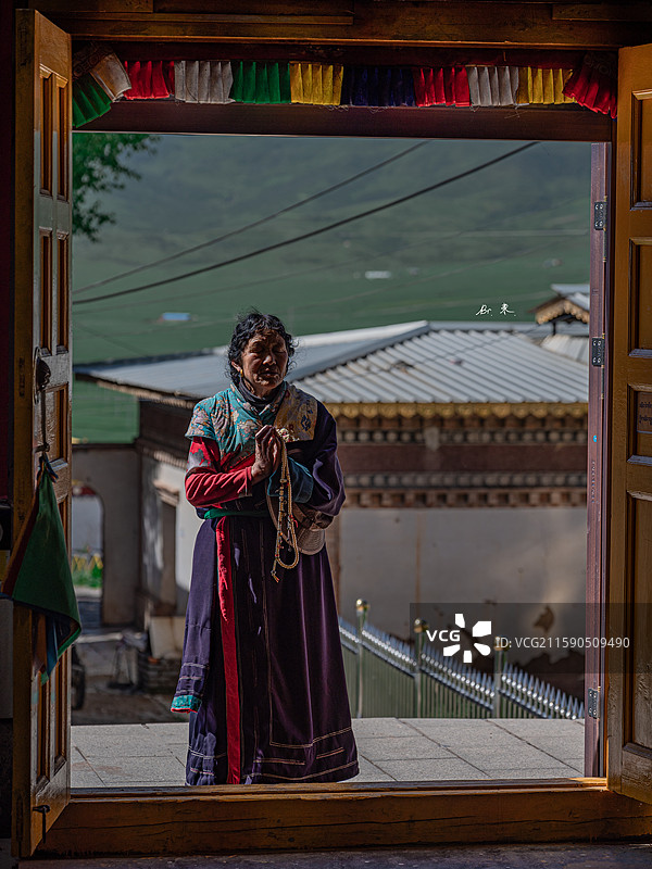 青海小众而清净的阿柔大寺图片素材