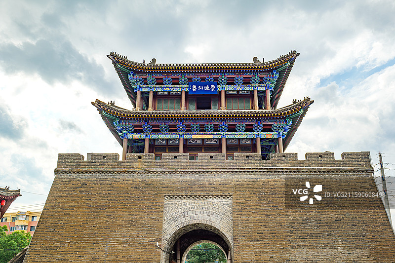 内蒙古呼和浩特塞上老街柔远门图片素材