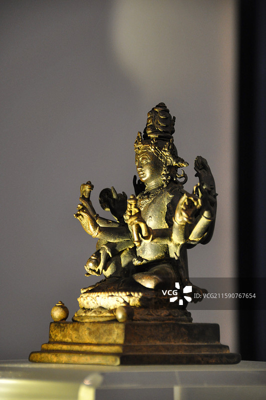 印尼国家博物馆 东爪哇 观音菩萨铜像图片素材