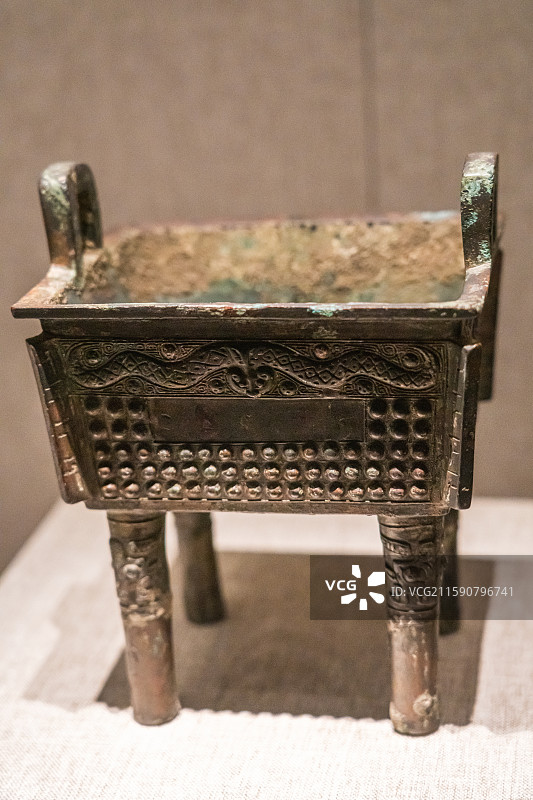 二龙共首纹铜方鼎（西周）河南博物院藏 1956年上蔡县田庄出土图片素材