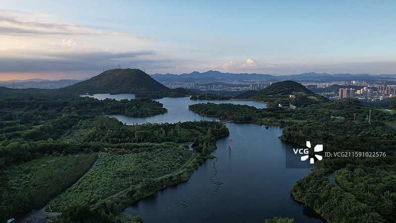 深圳东部华侨城（马峦山）山顶风光图片素材