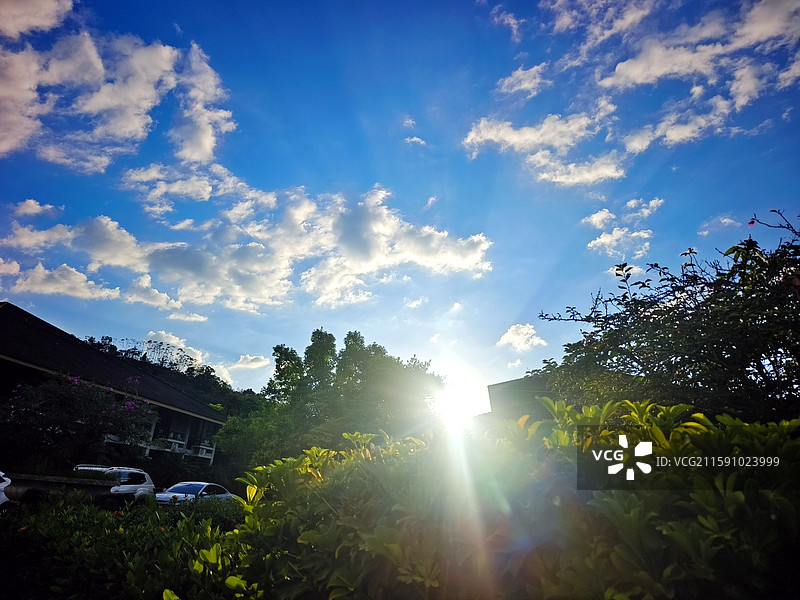 日照乡村彩云飞  攝于河源市紫金县图片素材