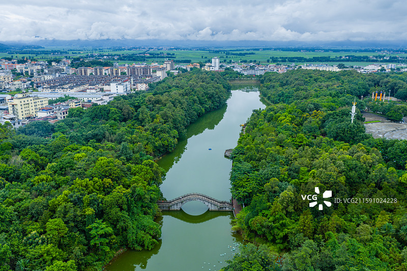 云南省德宏州陇川县森林公园图片素材