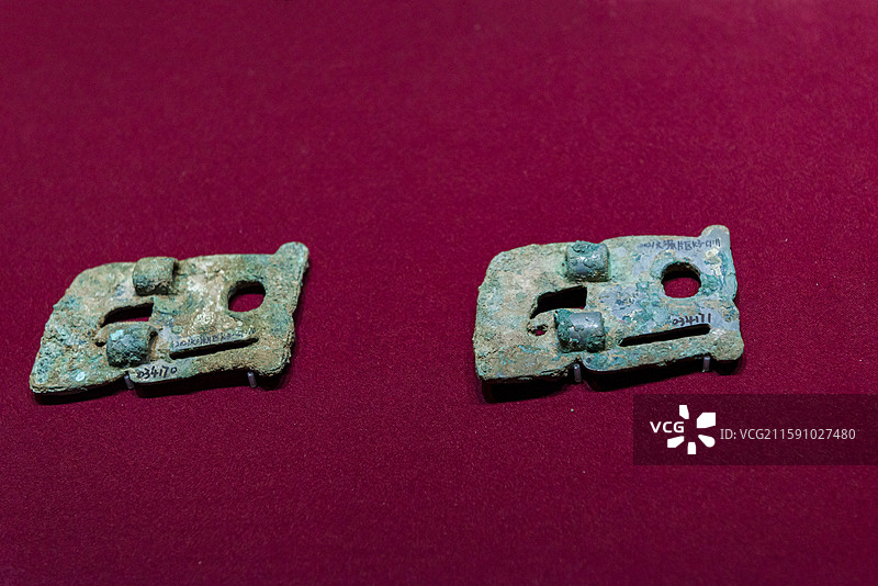 铜镳 车马器 商朝 安阳殷墟遗址出土 安阳市考古研究院藏 北京通州大运河博物馆“看见殷商”特展图片素材