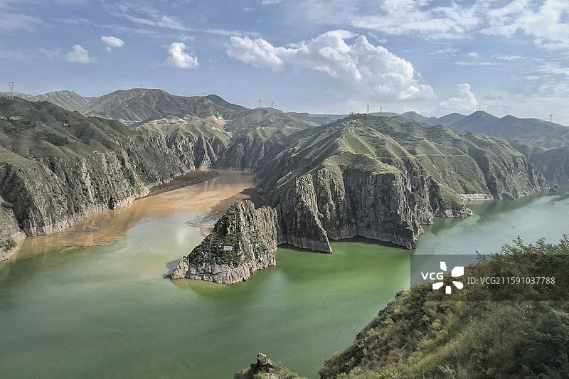 黄洮交汇：甘肃省临夏永靖黄河、洮河双河并流入刘家峡水库图片素材