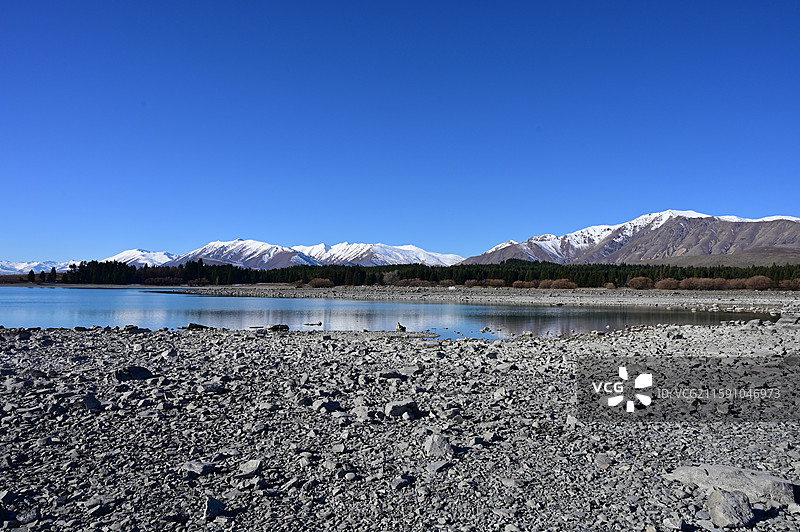 新西兰蒂卡波Lake Tekapo Lake McGregor图片素材