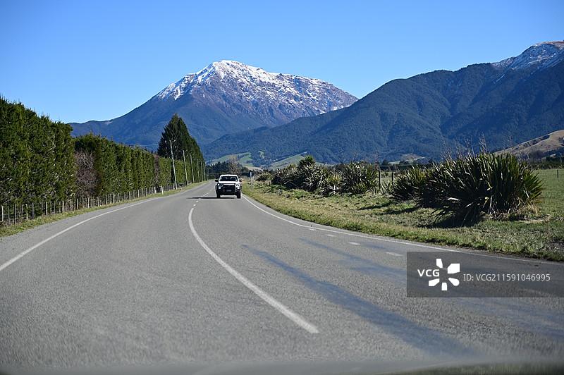 新西兰蒂卡波Lake Tekapo Lake McGregor图片素材