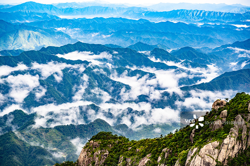 安徽宣州山川云海图片素材