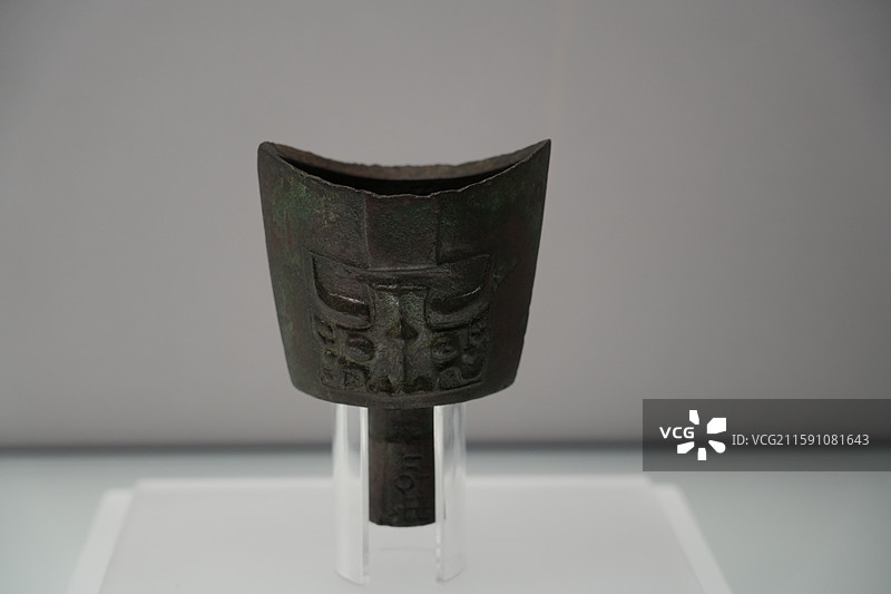 上海博物馆的三星堆展览会藏品展览记录图片素材