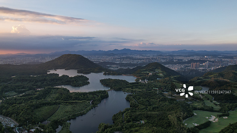 深圳东部华侨城（马峦山）山顶风光图片素材