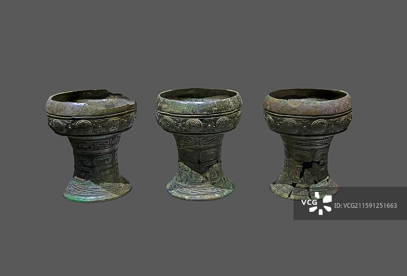 山西省临汾市博物馆：霸伯铜豆【西周（公元前1046—公元前771年），翼城县大河口墓地出土】图片素材