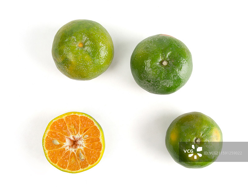 新鲜的泰国蜜柑橘子孤立在白色背景上图片素材