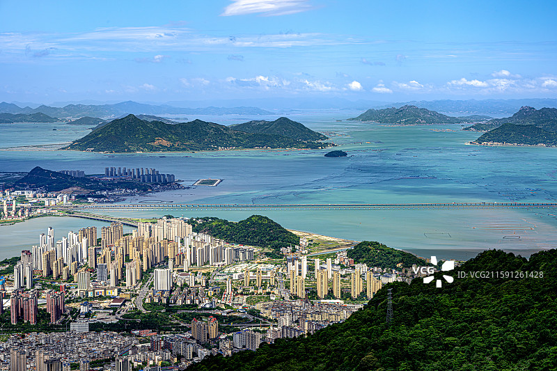 三都澳 甬皖高速宁德滨海特大桥 远眺宁德市区景观 环境优美的海湾城市风光 福建宁德旅行纪实2025图片素材
