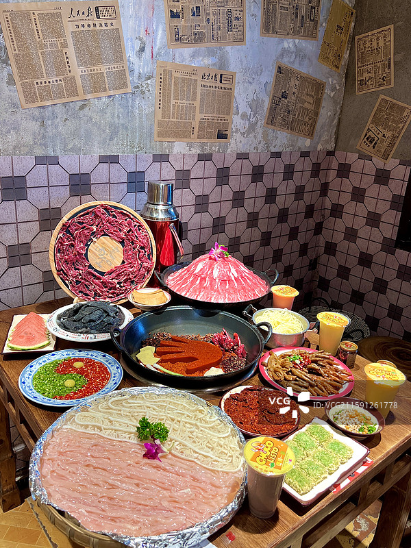复古火锅店美食火锅图片素材