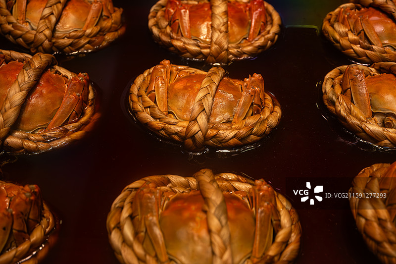 国家历史文化街区-扬州东关街商铺销售的花雕醉蟹（太白醉蟹））图片素材