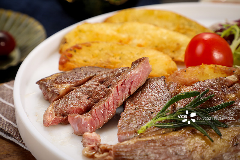 安格斯上脑牛排图片素材