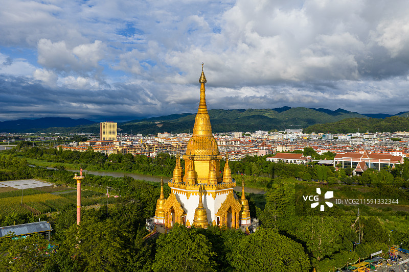 云南省德宏州梁河县城市风光图片素材