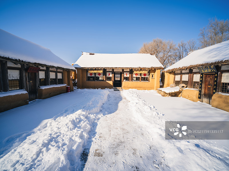 辽宁省抚顺市新宾满族自治县赫图阿拉城内努尔哈赤出生地冬日雪景图片素材