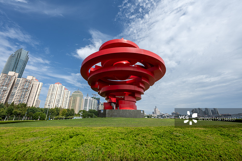 山东 青岛 五四广场 五月的风 雕塑 地标建筑 城市风光图片素材