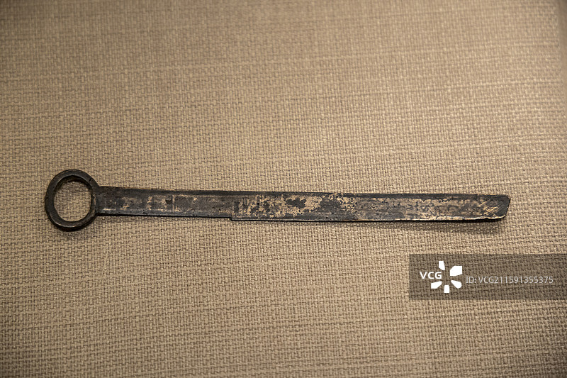 山西省太原市博物馆：青铜环首刀（汉，太原市阳曲县北白村出土）图片素材