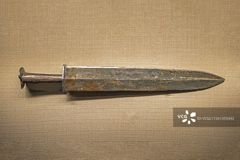 山西省太原市博物馆：青铜剑【战国（公元前475—前221年），阳曲县文物旅游局藏】图片素材
