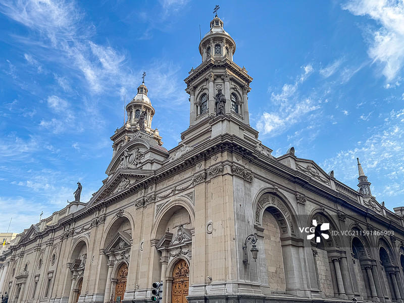 智利圣地亚哥大教堂，圣地亚哥主教座堂，武器广场，新古典主义外观，管风琴弥撒图片素材