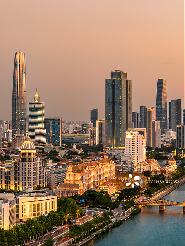 中国天津海河夜景航拍图图片素材