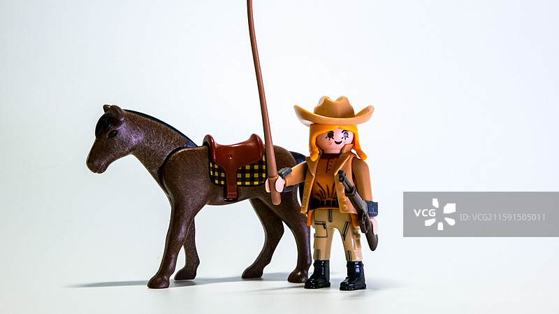 玩具人仔静物摄影特写白底图西部牛仔系列图片素材
