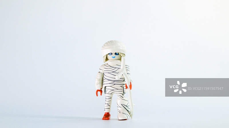 玩具人仔静物摄影特写白底图经典西方鬼怪系列图片素材