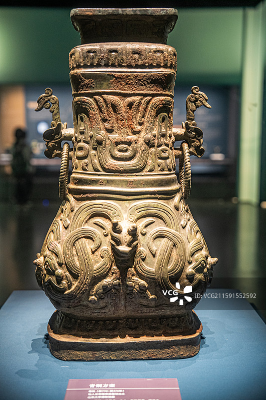 春秋 青铜方壶 仙人台部国贵族墓地出土 山东大学博物馆图片素材