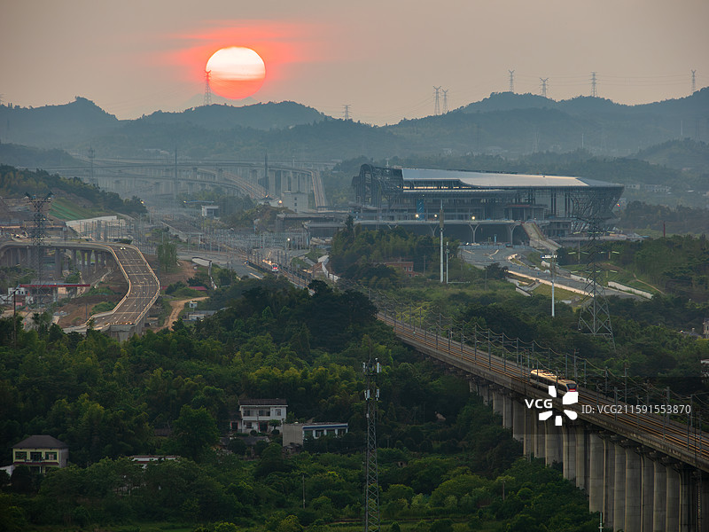 湖南省长沙市望城区金山桥街道长沙西站，长株潭城际S1线图片素材