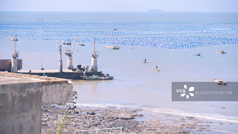 镇海角的渔船码头海岛图片素材