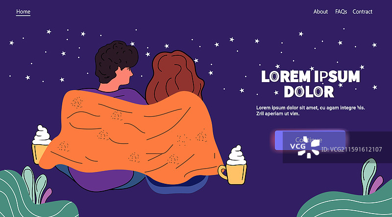 情侣在夜晚裹着毯子仰望星空图片素材