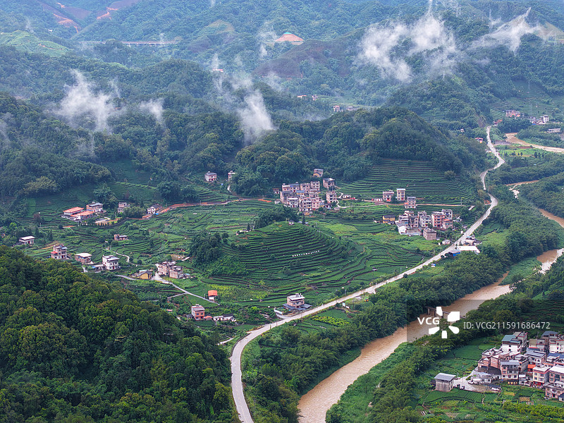 广西贺州昭平航拍茶园桂江生态河流图片素材