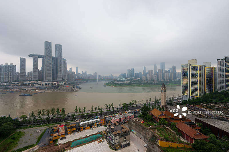 重庆标志性景观：两江四岸（朝天门广场、南滨路钟楼广场、江北嘴中央商务区）图片素材
