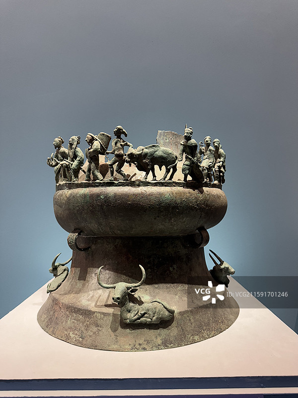 贡纳场面贮贝器，西汉，云南晋宁石寨山古墓群，中国国家博物馆图片素材