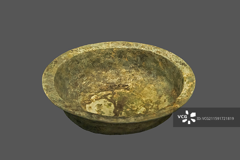 湖北省武汉博物馆：青铜盆（西汉，新洲区江山湾出土）图片素材