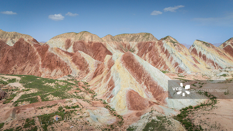 甘肃兰州永登县苦水镇的丹霞地貌图片素材