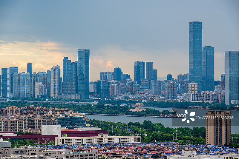 湖南省长沙市岳麓区桔子洲，毛泽东青年艺术雕塑，指点江山，杜甫江阁，问天台天际线图片素材