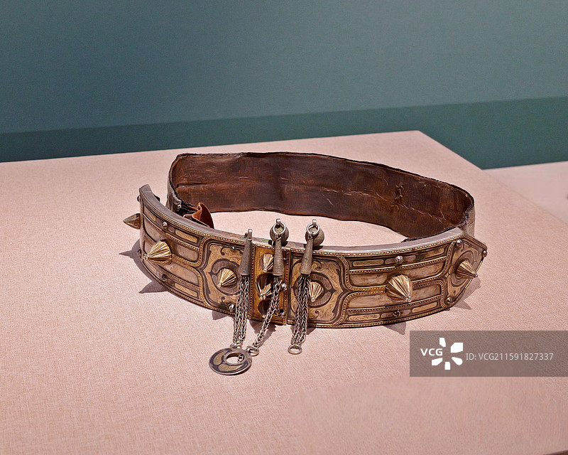 女性腰带 卡拉恰伊人 19世纪中叶 俄罗斯民族博物馆藏图片素材