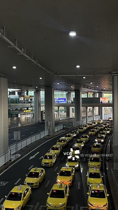 重庆黄色法拉利车队图片素材